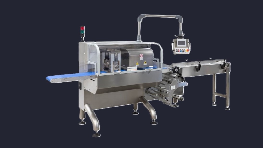 Automatic horizontal bagging machine